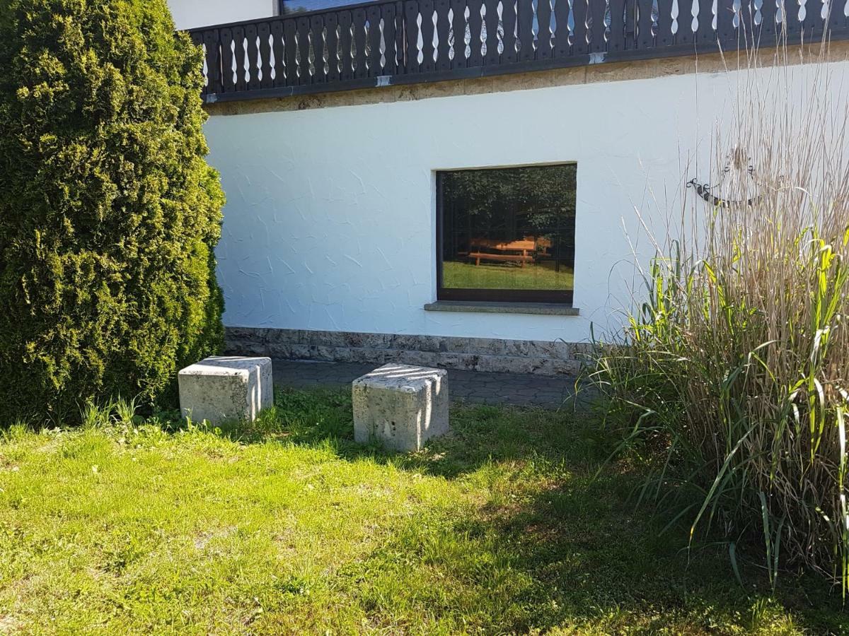 Ferienwohnung Am Rennsteig Bei Eisenach - Ilona Schmidt Wolfsburg-Unkeroda Exterior foto